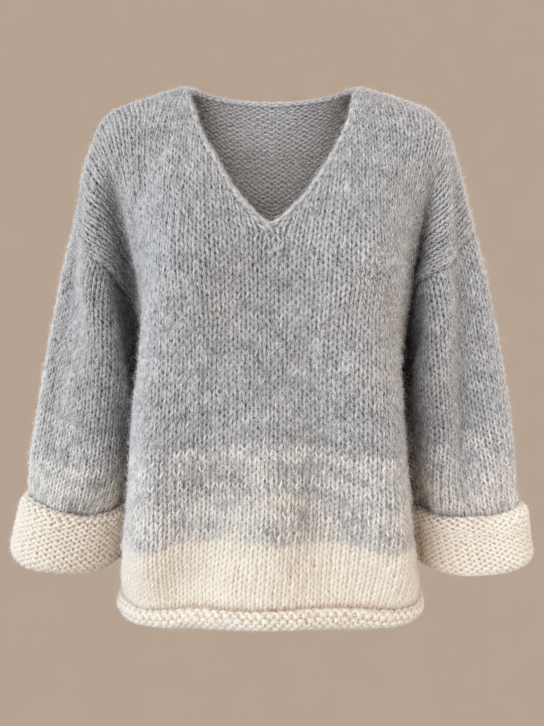 Eloïse ~ alpaca v-sweater, light grey dégradé