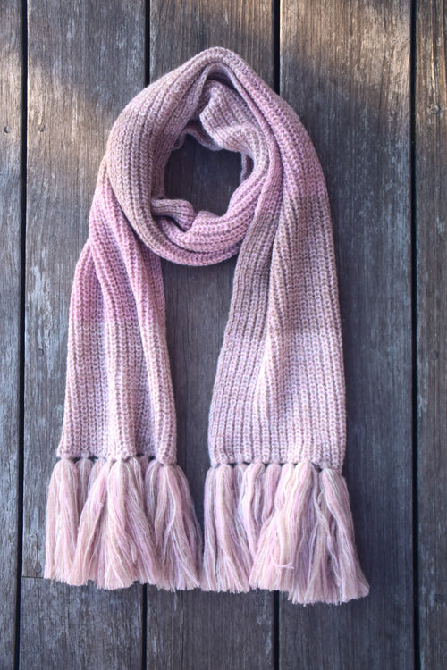 ELARA scarf with fringes